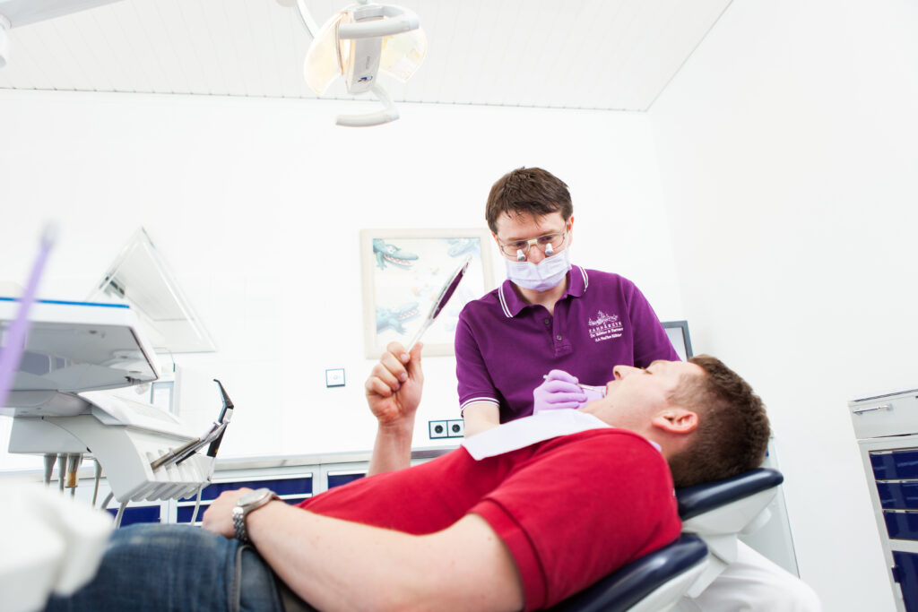 Professionelle Zahnreinigung - der erste Schritt zur Ästhetik